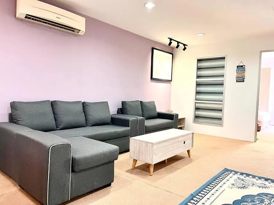 Malacca City Center Bliss: Steps From Attractions! 0*,
